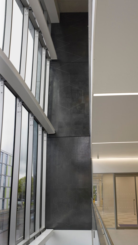 NGI 150518-009317comp